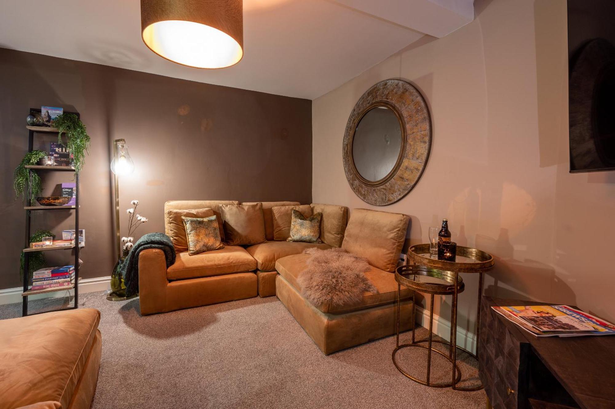 At Home Shrewsbury Room photo