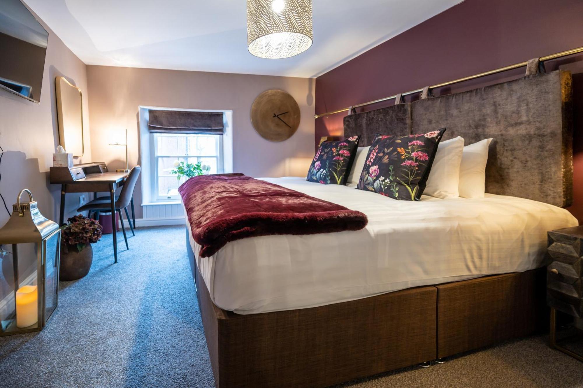 At Home Shrewsbury Room photo